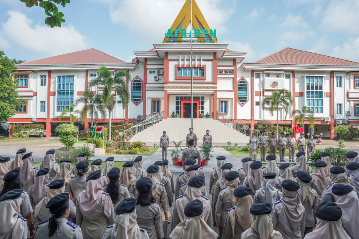 Kantor Wilayah BPN Provinsi Kalimantan Barat Peringati HANTARU 2025, Kanwil BPN Kalbar Gelar Upacara Bendera