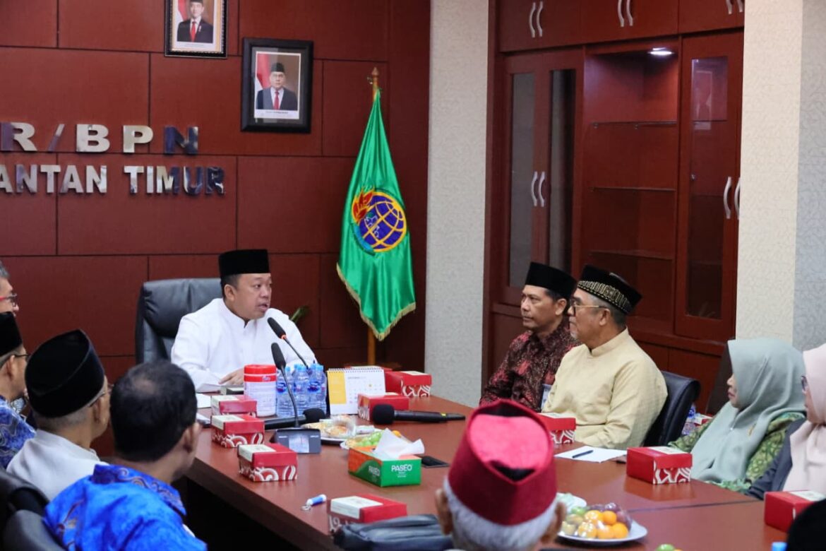 Dari Hati ke Hati, Menteri Nusron Bahas Sertipikasi Tanah Wakaf dan Rumah Ibadah di Kaltim