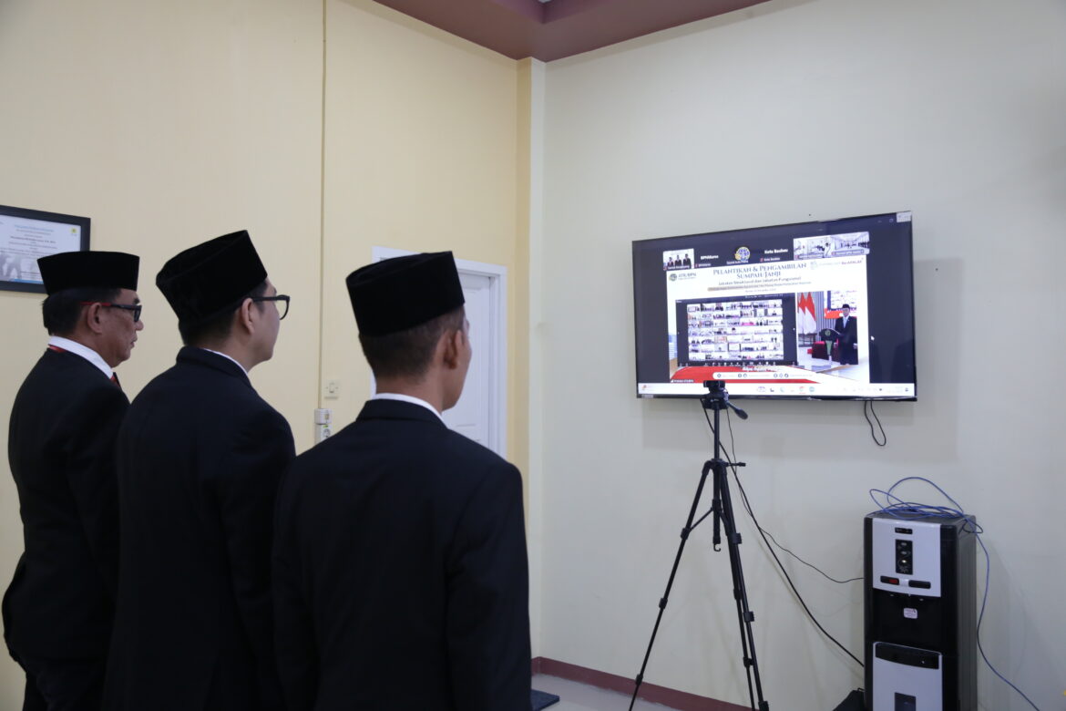 Kantor Pertanahan Kabupaten Bengkayang Ikuti Pelantikan Pejabat Struktural dan Fungsional di Lingkungan Kementerian ATR/BPN