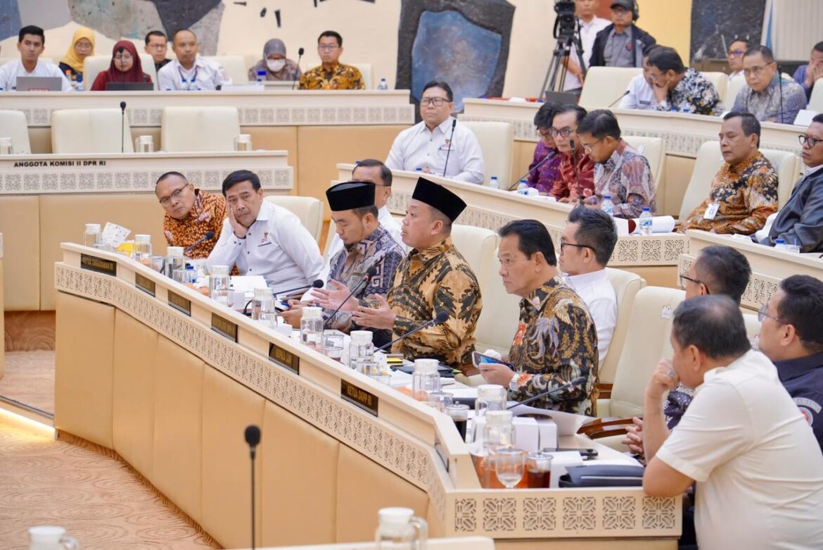 Targetkan Realisasi hingga 98%, Menteri Nusron Laporkan Progres Capaian Anggaran dalam RDP Bersama Komisi II DPR RI