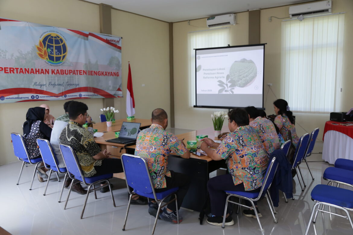 Kantor Pertanahan Kabupaten Bengkayang Gelar Rapat Penetapan Lokasi Penataan Akses Reforma Agraria