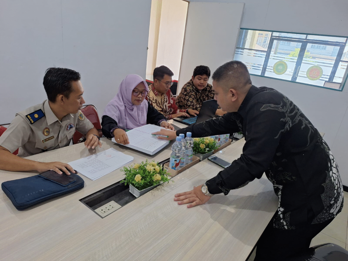 Kantor Pertanahan Kabupaten Bengkayang Laksanakan Pembinaan dan Pengawasan PPAT