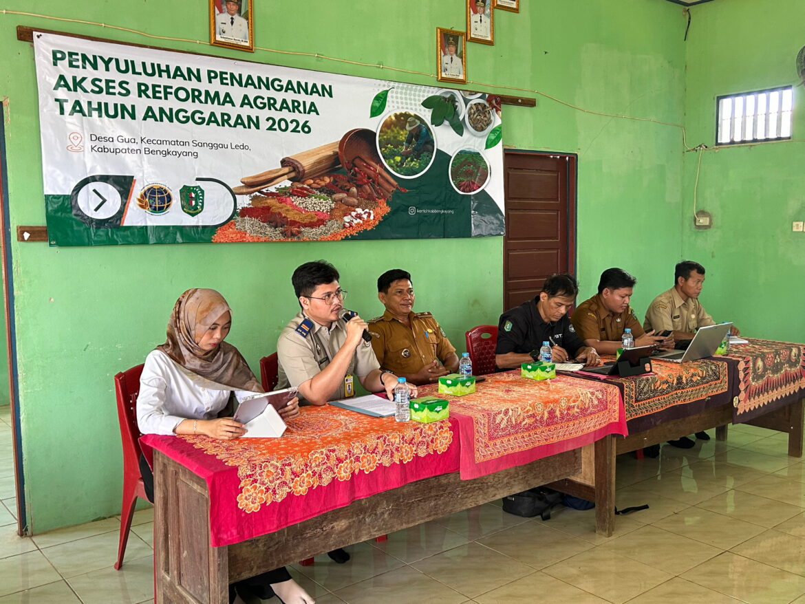Kantor Pertanahan Kabupaten Bengkayang Gelar Penyuluhan Penanganan Akses Reforma Agraria di Desa Gua